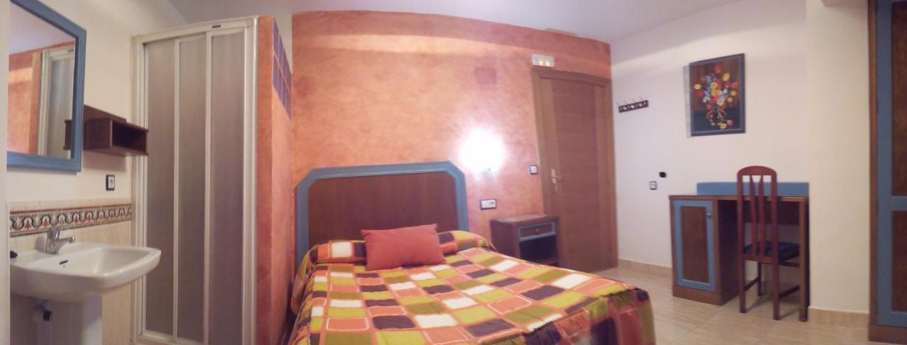 Hostal Conchi Miranda de Ebro Εξωτερικό φωτογραφία